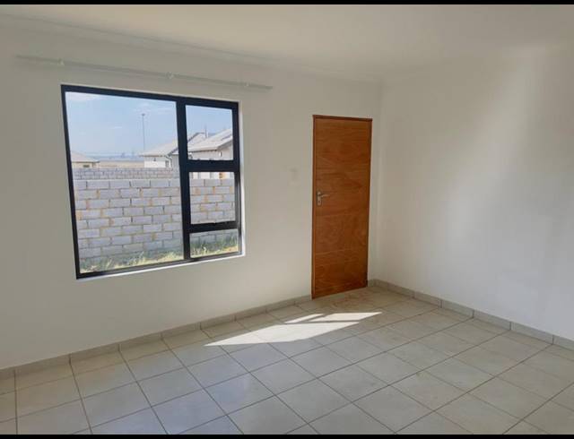 2 BEDROOM HOUSE FOR SALE IN WINDMILL PARK